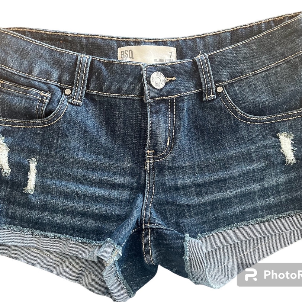 RSQ denim Malibu shorts size 7.  So cute